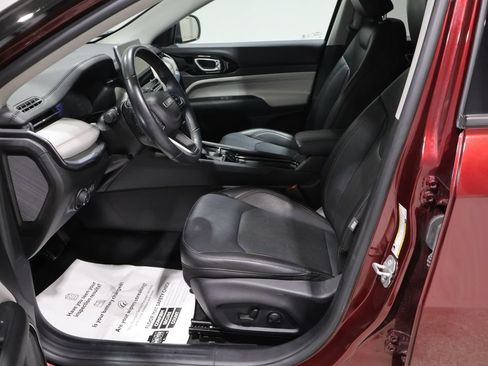 Certified 2022 Jeep Compass Limited AWD/4WD image 12