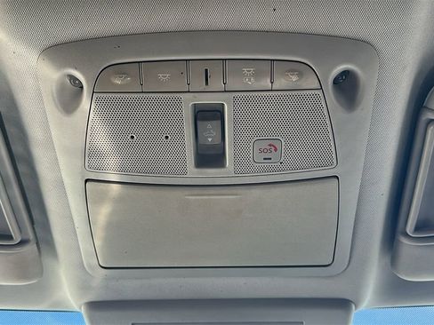 Used 2019 Nissan Armada SL w/ Premium Package RWD image 30
