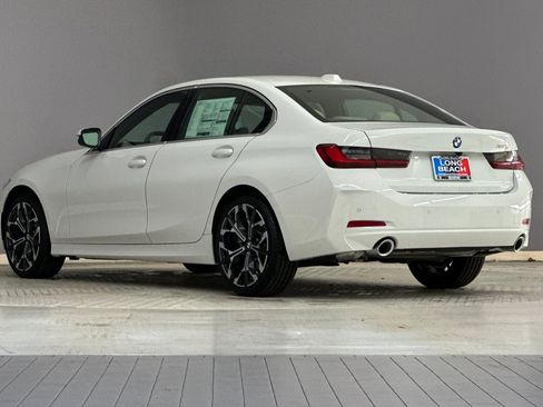 Used 2026 BMW 330i Sedan w/ Premium Package RWD image 3