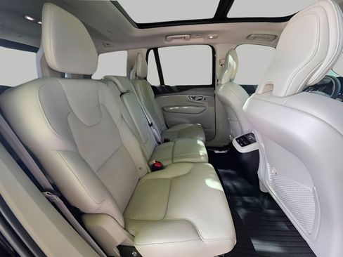 Used 2023 Volvo XC90 B6 Plus w/ Protection Package AWD/4WD image 9