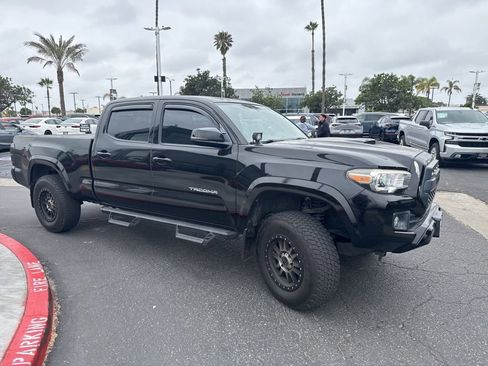 Used 2017 Toyota Tacoma TRD Sport RWD image 35
