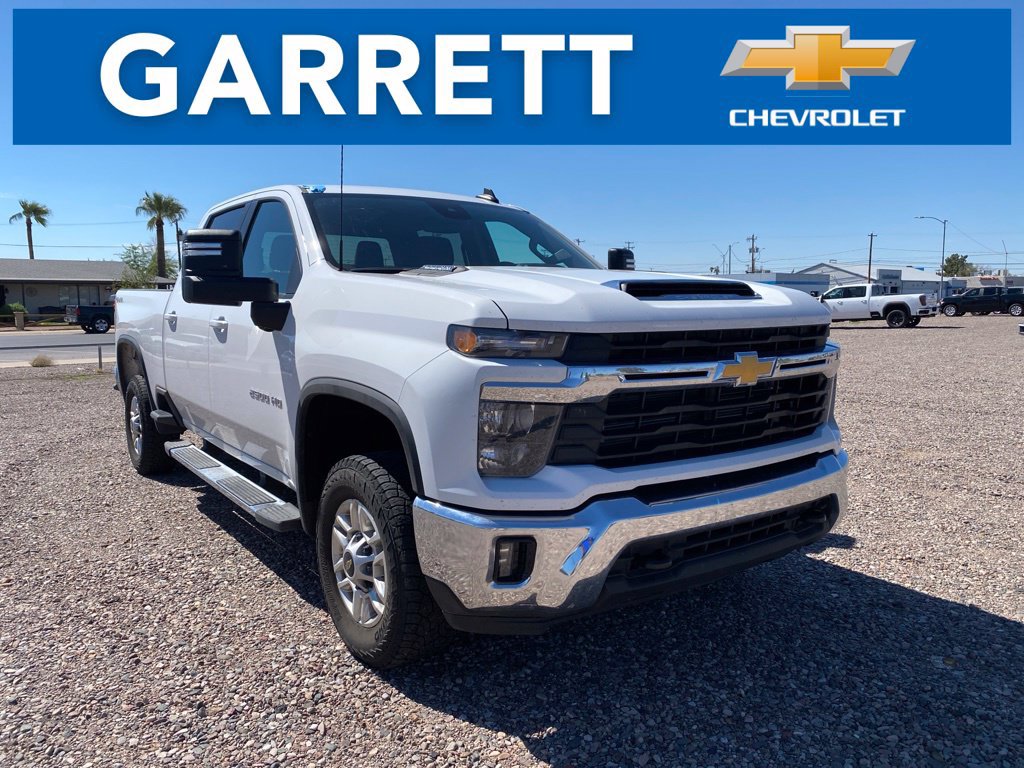 Used 2025 Chevrolet Silverado 2500 LT w/ Convenience Package AWD/4WD image 1