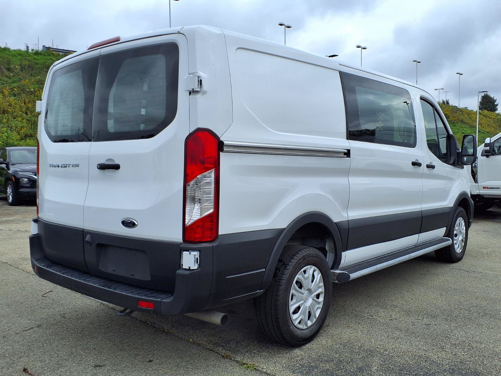 Used 2025 Ford Transit 250 Low Roof w/ Exterior Upgrade Package RWD image 6