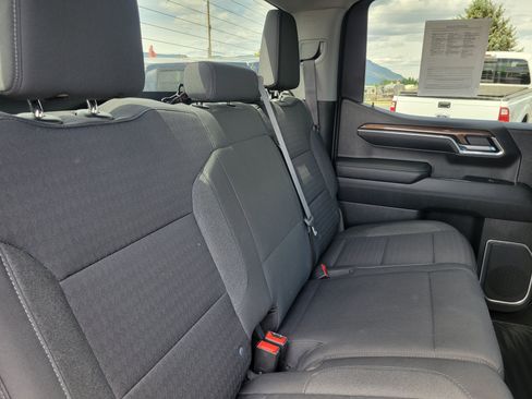 Used 2023 Chevrolet Silverado 1500 LT AWD/4WD image 16