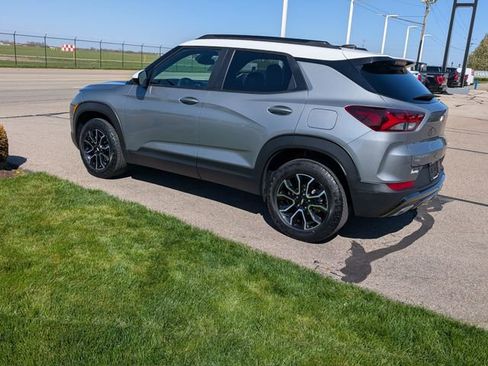 Used 2023 Chevrolet TrailBlazer ACTIV w/ Sun and Liftgate Package AWD/4WD image 9