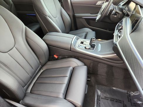 Used 2022 BMW X7 xDrive40i w/ Parking Assistance Package image 8