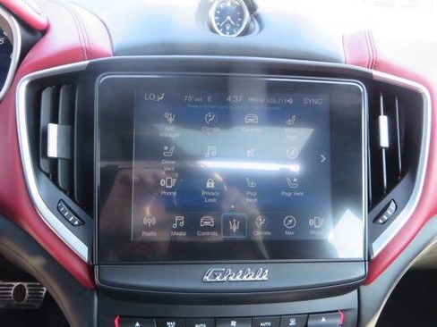 Used 2019 Maserati Ghibli S Q4 AWD/4WD image 15