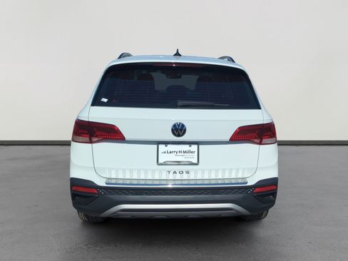 Used 2024 Volkswagen Taos S image 4