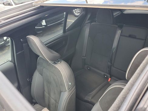 Used 2023 Volvo XC40 B5 Plus w/ Protection Package Premier image 36