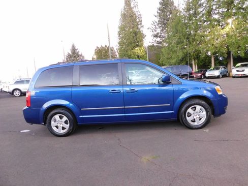 Used 2010 Dodge Grand Caravan SXT w/ Family Value Group image 19