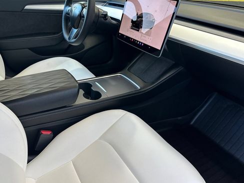 Used 2023 Tesla Model 3 Standard Range RWD image 15