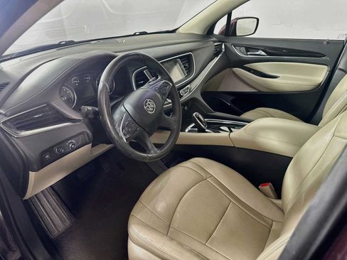 Used 2018 Buick Enclave Essence FWD image 7