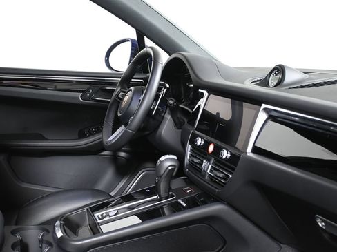 Used 2026 Porsche Macan S AWD/4WD image 38