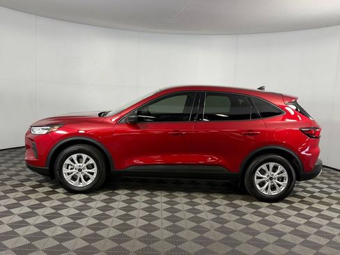 Used 2025 Ford Escape Active FWD image 10