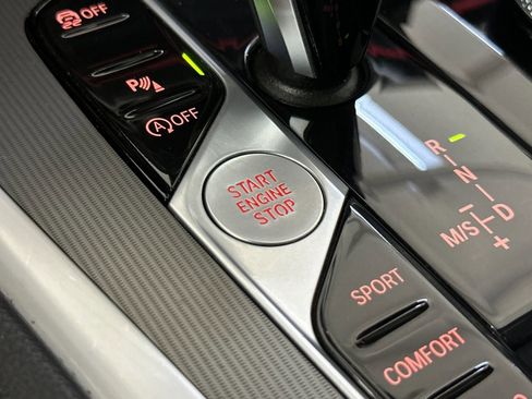 Used 2020 BMW X6 sDrive40i w/ Premium Package image 34