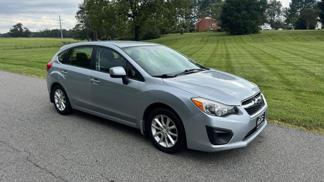 Used 2013 Subaru Impreza 2.0i Premium w/ All-Weather Pkg AWD/4WD image 4