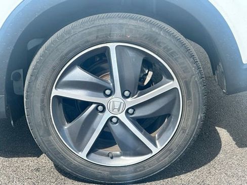 Used 2021 Honda HR-V EX-L image 5