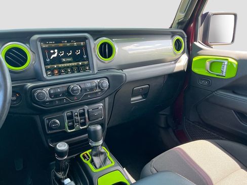 Used 2022 Jeep Wrangler Unlimited Sahara w/ Cold Weather Group image 23