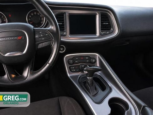 Used 2018 Dodge Challenger SXT RWD image 11