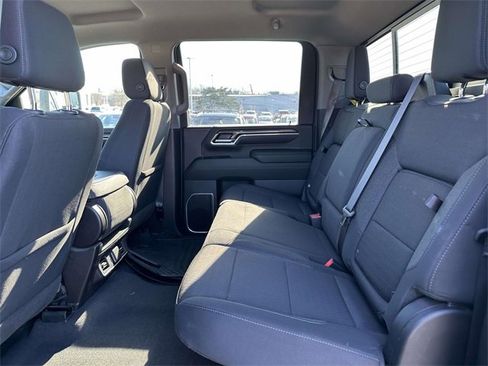 Used 2024 Chevrolet Silverado 3500 LT w/ Convenience Package image 13