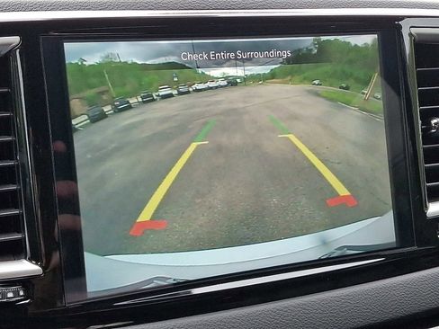 Used 2026 Chrysler Pacifica Select FWD image 18