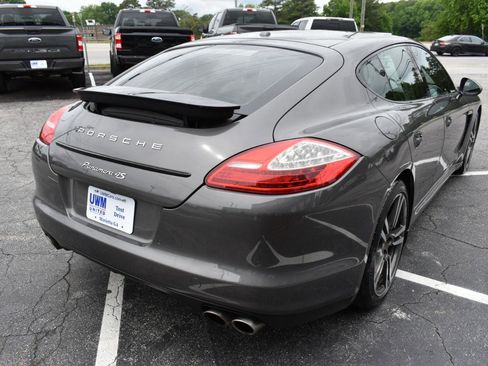 Used 2013 Porsche Panamera 4S image 6
