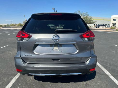 Used 2017 Nissan Rogue S w/ Appearance Package image 5