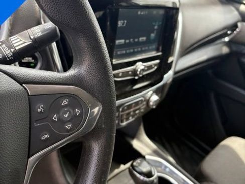 Used 2018 Chevrolet Traverse LS FWD image 16