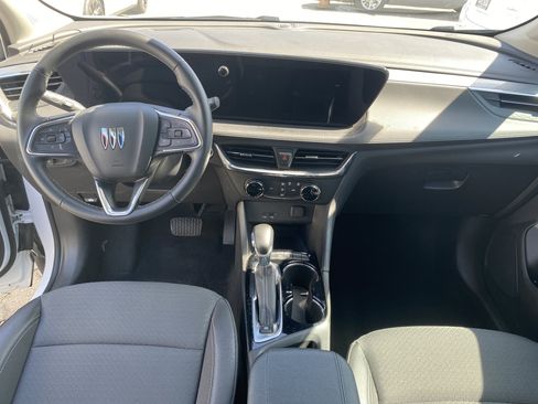 Used 2025 Buick Encore GX Preferred FWD image 18
