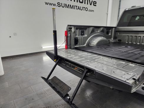 Used 2020 Ford F350 XLT w/ XLT Premium Package image 33