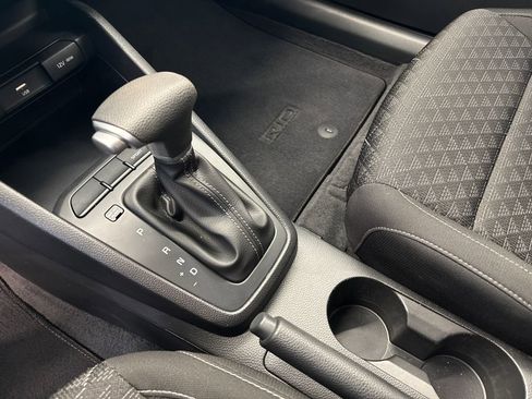 Used 2022 Kia Rio LX image 28