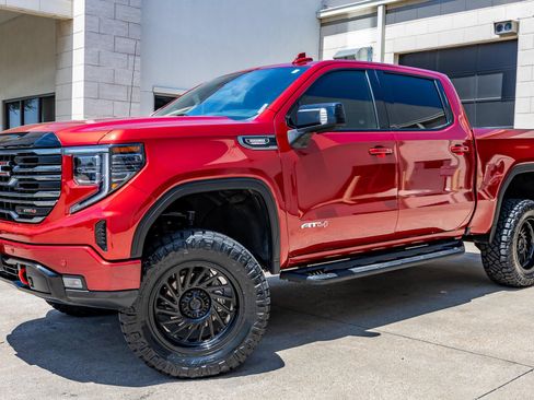Used 2026 GMC Sierra 1500 AT4 w/ AT4 Premium Package AWD/4WD image 5
