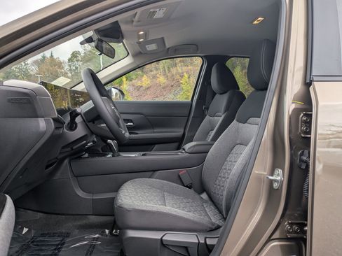 New 2026 Nissan Kicks SV w/ Cold Weather Package image 12