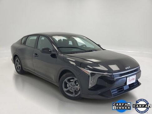 Used 2025 Kia K4 FWD image 1