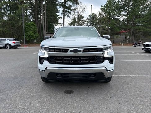 Used 2024 Chevrolet Silverado 1500 LT AWD/4WD image 4