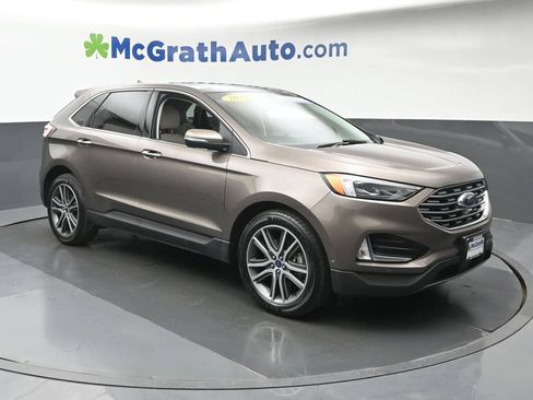 Used 2019 Ford Edge Titanium w/ Equipment Group 301A AWD/4WD image 2