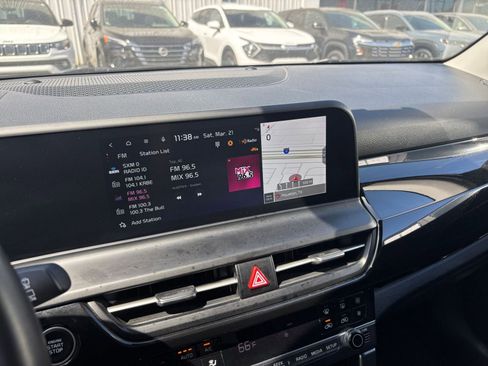 Used 2025 Kia Seltos S image 21