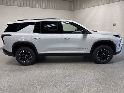 New 2026 Chevrolet Traverse Z71 w/ Driver Confidence Package image 8