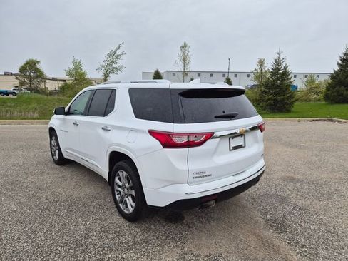Used 2018 Chevrolet Traverse Premier w/ Driver Confidence II Package FWD image 8
