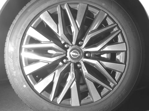 Used 2025 Nissan Altima 2.5 SV FWD image 16