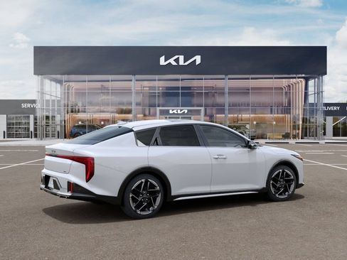 New 2026 Kia K4 GT-Line w/ GT-Line Sunroof Package FWD image 7