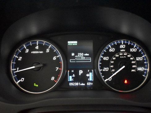 Used 2017 Mitsubishi Outlander SE AWD/4WD image 13