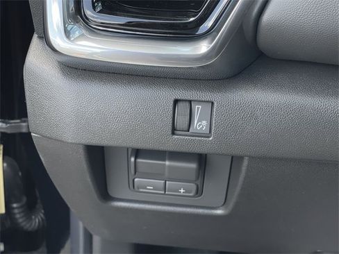 New 2026 GMC Canyon Elevation w/ Convenience Package image 18