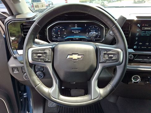 Used 2024 Chevrolet Silverado 1500 LT AWD/4WD image 19