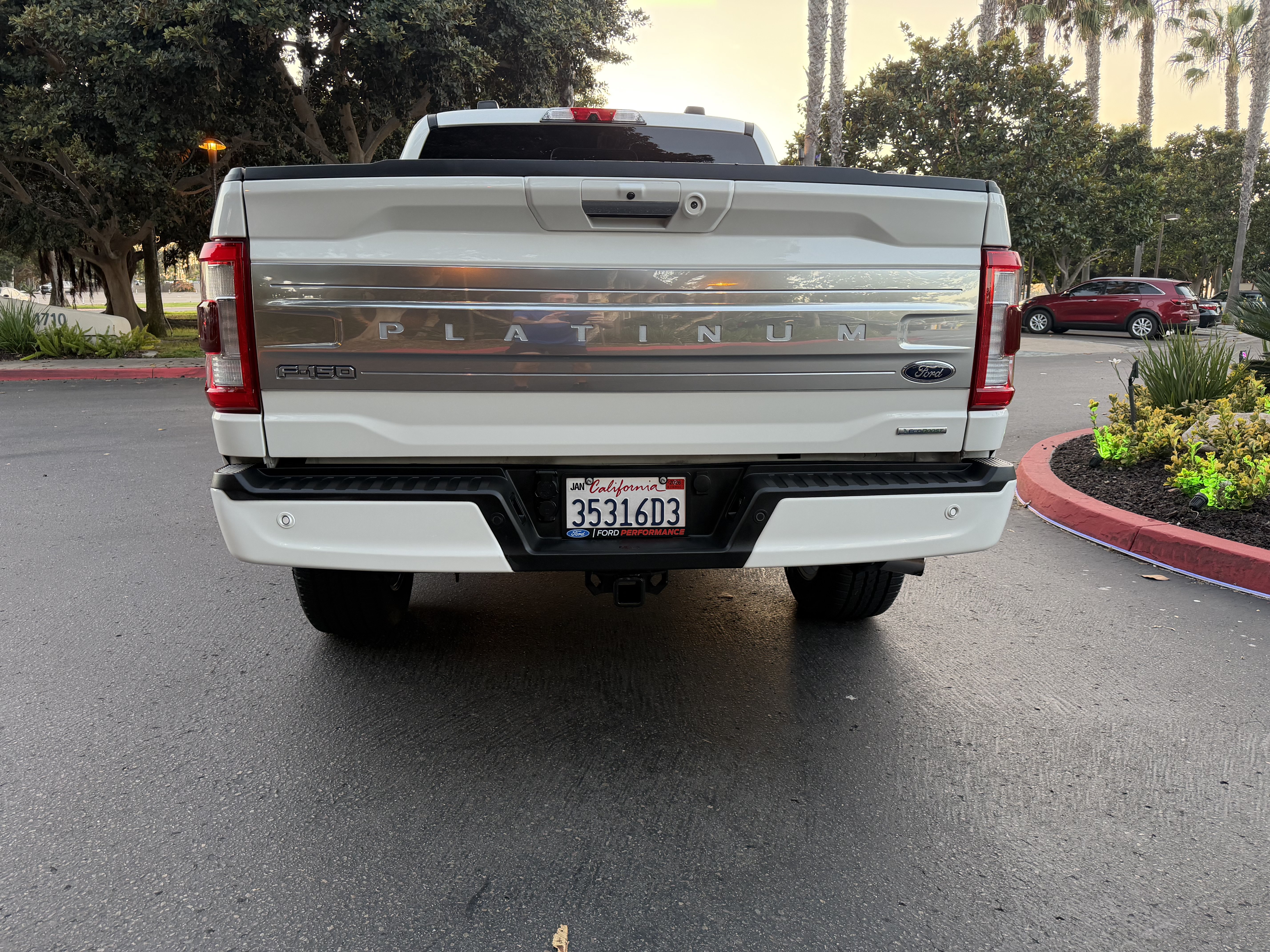 Used 2021 Ford F150 Platinum w/ Equipment Group 701A High AWD/4WD image 4