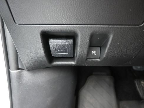 Used 2025 Toyota Grand Highlander FWD image 39