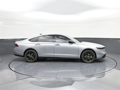 New 2025 Honda Accord SE image 21