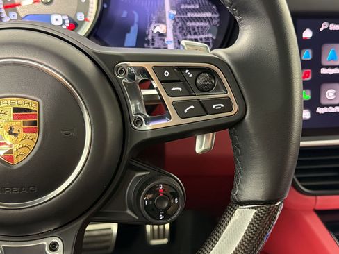 Used 2023 Porsche Cayenne Turbo image 23