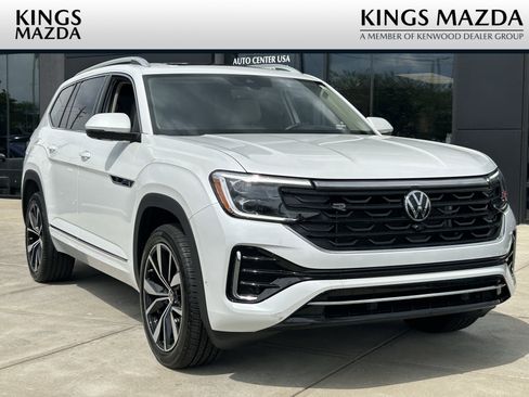 Used 2024 Volkswagen Atlas SEL Premium R-Line image 1