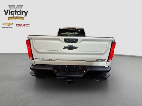 Used 2026 Chevrolet Silverado 2500 ZR2 AWD/4WD image 4